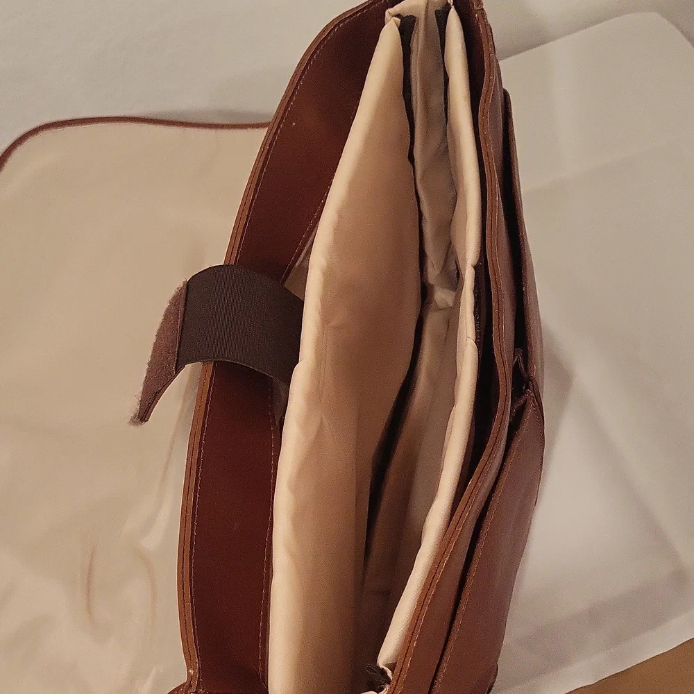 Briefcase & laptop Messenger bag